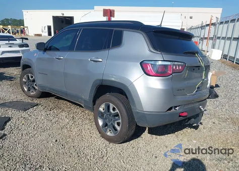 2018 Jeep Compass Trailhawk 4X4 z USA, uszkodzony, nr VIN 3C4NJDDB9JT169184